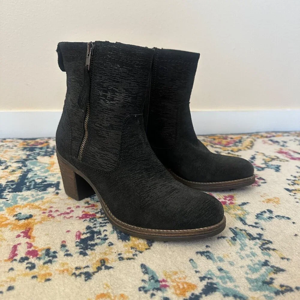 Taos Shaka Leather Ankle Heel Bootie Black Womens Size 37 US 6 6.5 Boho Zipper